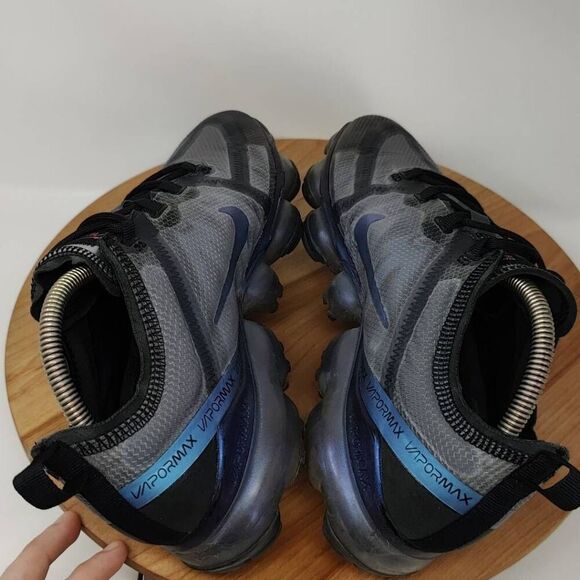 Nike Air Vapormax 2019 Throwback Future Sneakers- Mens- Size 9.5- [AR6631-001] - Picture 10 of 12